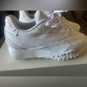 Girls Puma Sneakers